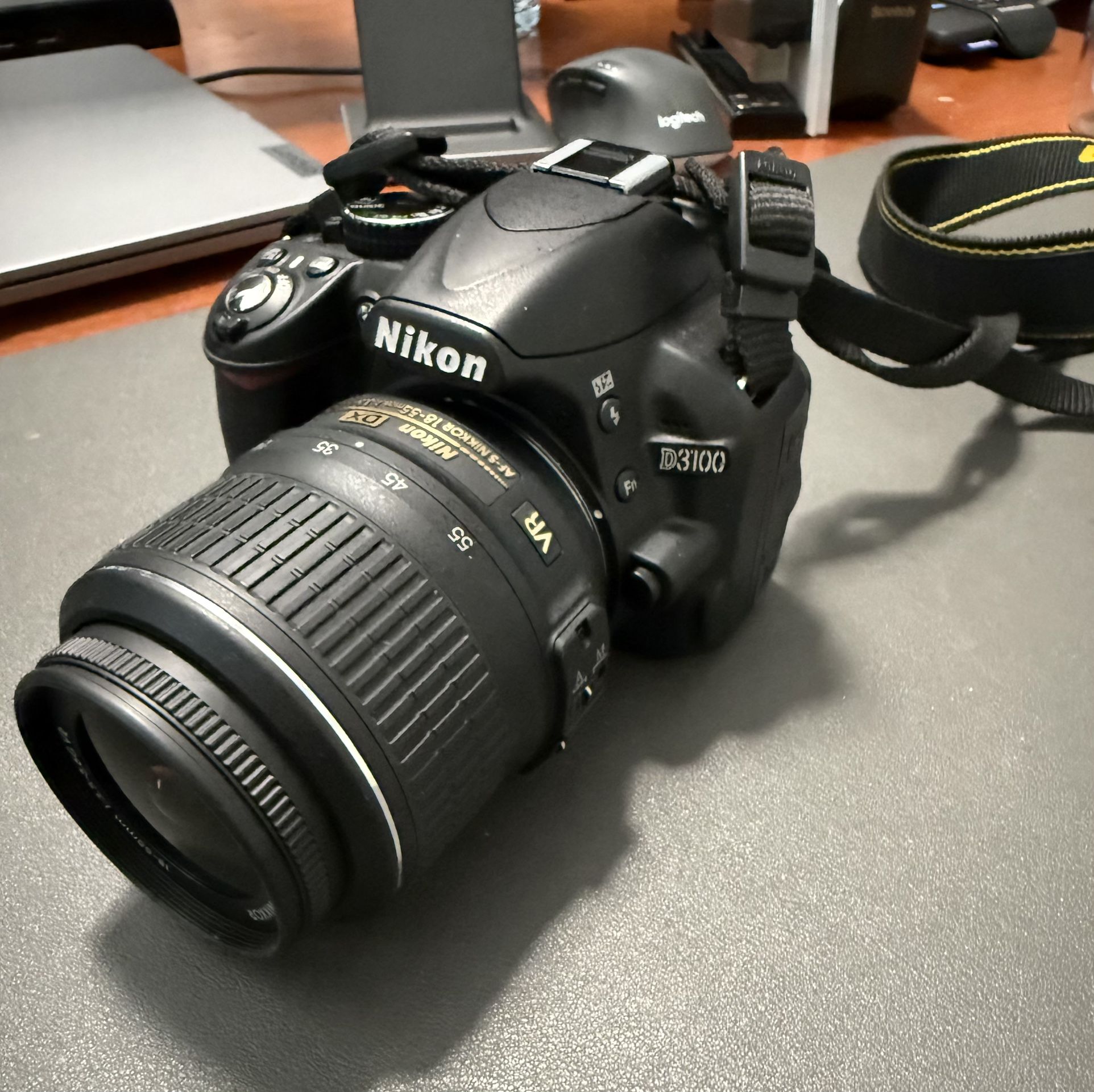 DS3100 SLR Reflex Digital Camera