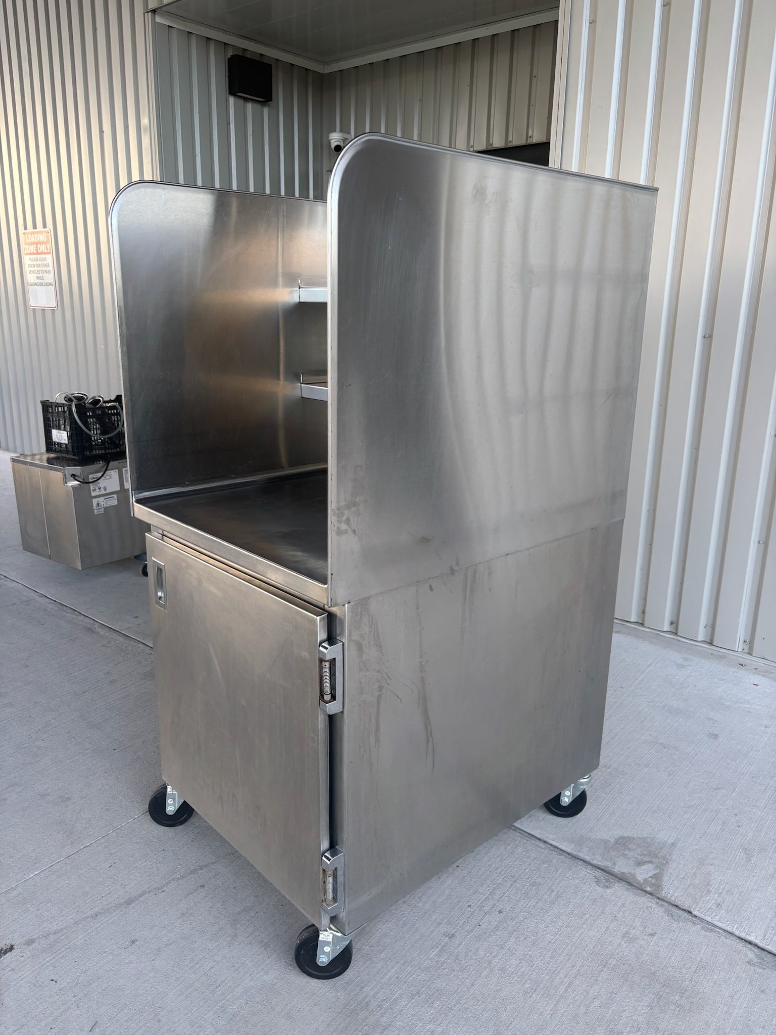 Stainless Steel Table Station with door - RESTAURANT EQUIPMENT