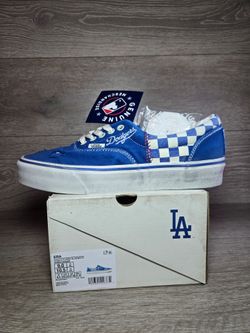 Vans x LA Dodgers classic blue / white low top. Brand new Mens 9 / Womens 10.5