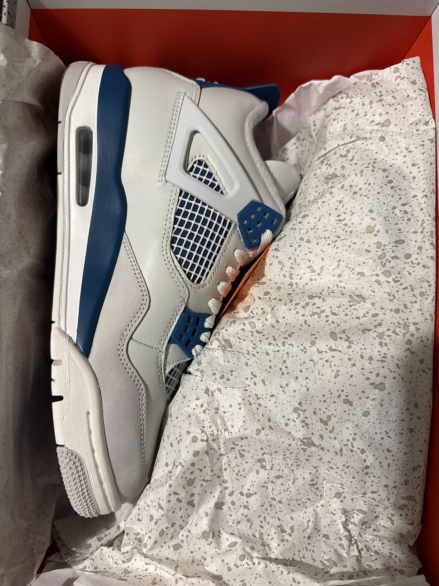 Air Jordan 4 Military Blue