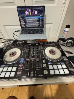 Pioneer ddj  sr2  y una   Mac 2013