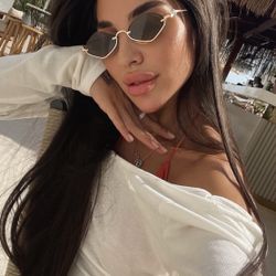 Gucci Geometric Sunglasses In Gold with Green Lens