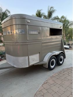 Horse trailer