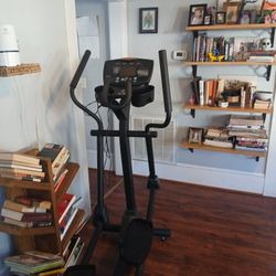 Life Fitness Elliptical 