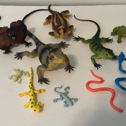Lizards, Frogs, Snakes Toy Lot