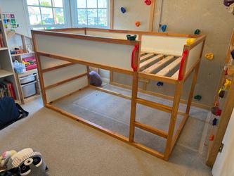 Bunk bed IKEA KURA Reversible Bed – Twin – Pine/White