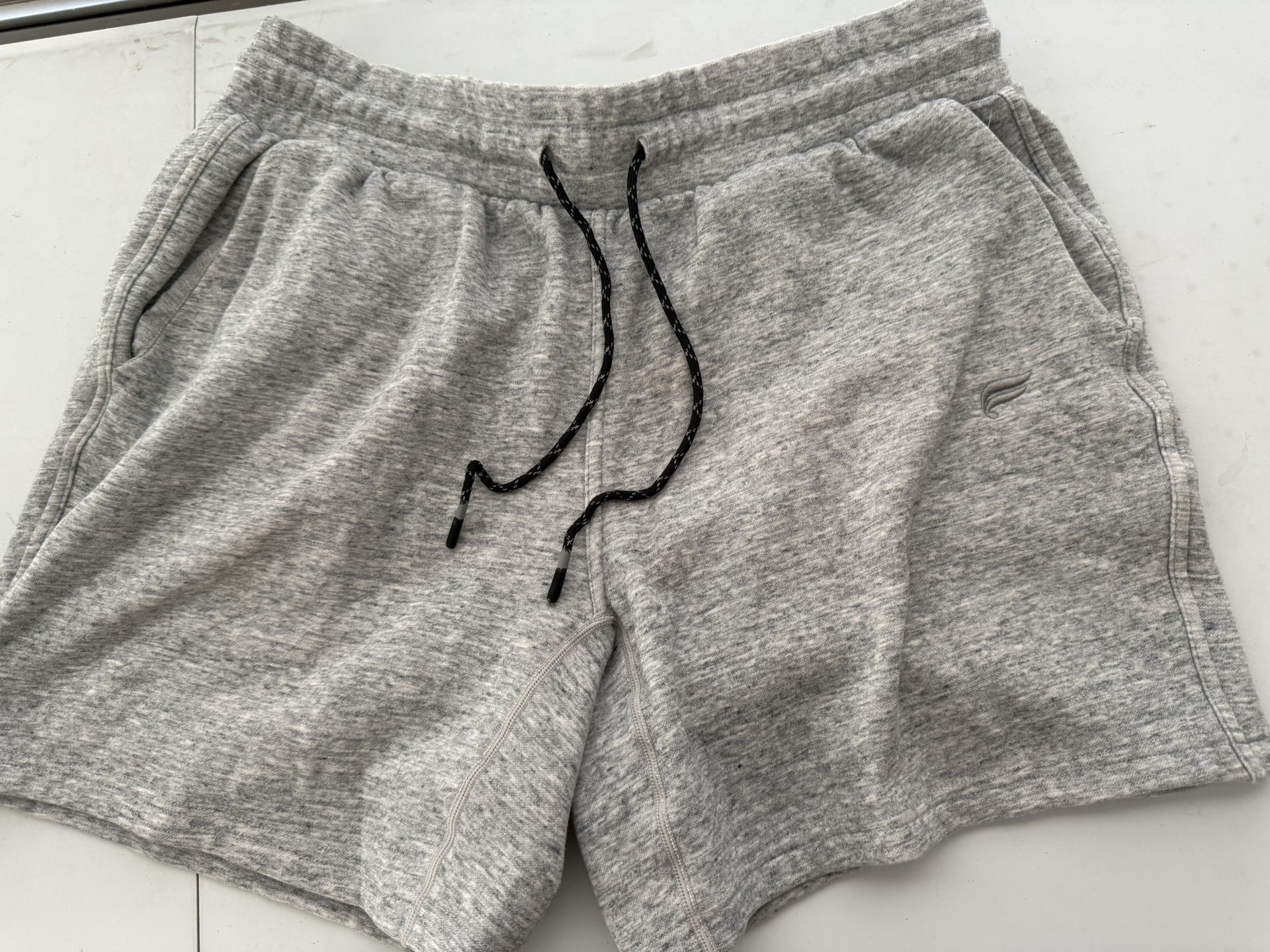 Men’s Fabletics Shorts L