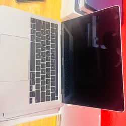 MacBook Pro 13 inch 2020
