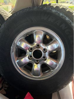 Toyota Tacoma 2005-2011 16″ OEM Wheels Polished