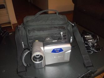 Sharp v1- a161- hi8 view cam w/ case