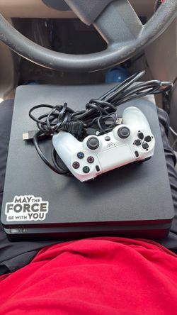 PlayStation 4 Slim