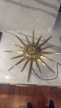 Vintage Midcentury United Atomic Wall clock