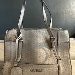 Pink Blush Guess Big Purse! 🩷