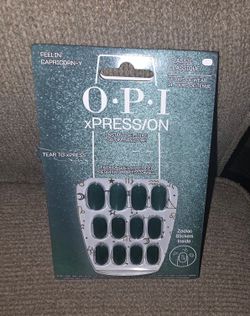 OPI Xpress/On Feelin' Capricorn-y press-on-nails