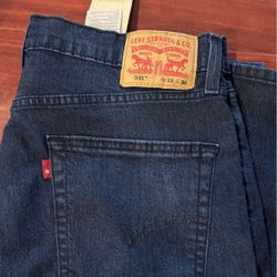 Levi’s 541     33x30