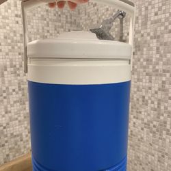 Igloo Thermos Cooler, Camping, Picnic, Boating - Pick Up From Brickell (33131)