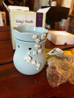 Scentsy Baby's Breath Full-Size Warmer