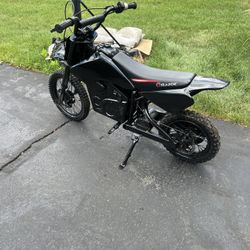Razor MX650