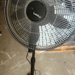 Lasko Oscillating Pedestal Fan, Adjustable Height, Remote Control, 4 Speeds, for Bedroom, Living Room, Home Office and College 