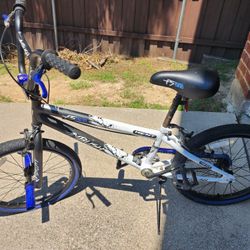 20"in Kent Ambush BMX Bike