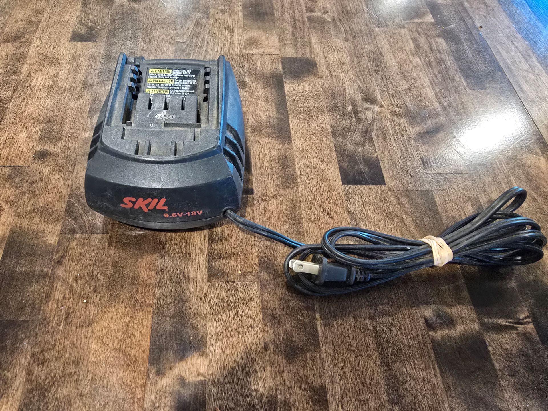 Skil 18V Charger (Untested)