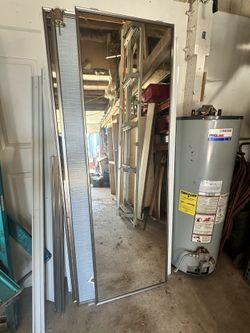 Mirrored Bi Pass Closet Doors 4’