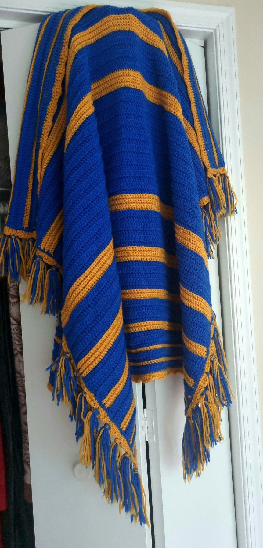 handmade crocheted blanket 56×40 Inch