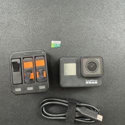 GoPro Hero7 Black Camera With 128 MicrSD And Extra Batteries