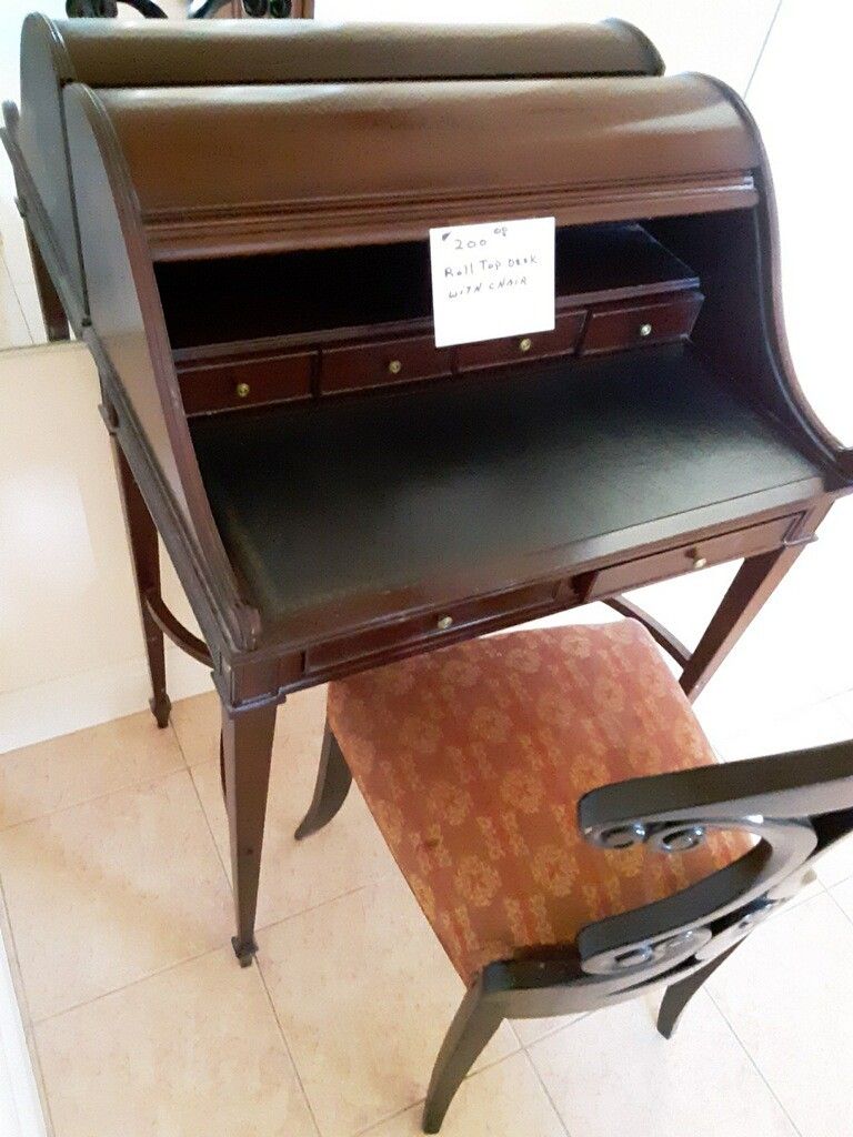 Roll Top Desk With Chair