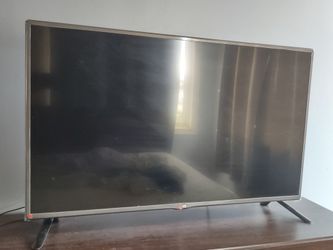 Tv For Sale Smart Tv Comes With Remote 40inch+