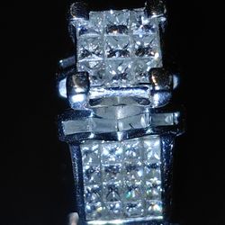 OfferUp / Marketplace)
14K White Gold Diamond Ring 1.09