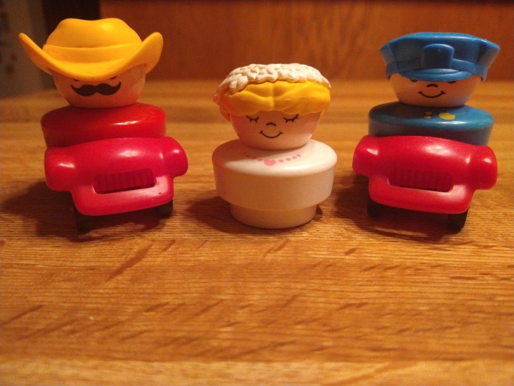Vintage 1990 Chunky Fisher Price Little People