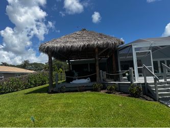 Big Kahuna Tiki hut