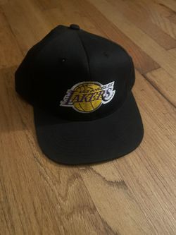 BRAND NEW Lakers SnapBack Cap