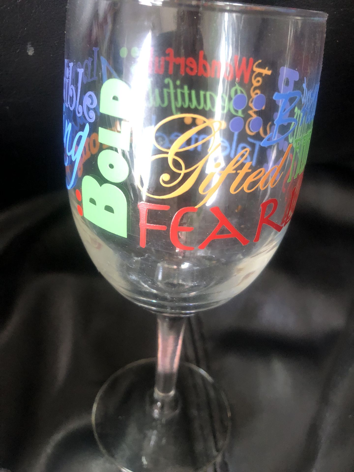New 🍷 Wine Glass With Glass Hangers