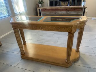 Broyhill Console Entry Foyer Accent Table Heavy Oak and Glass inserts