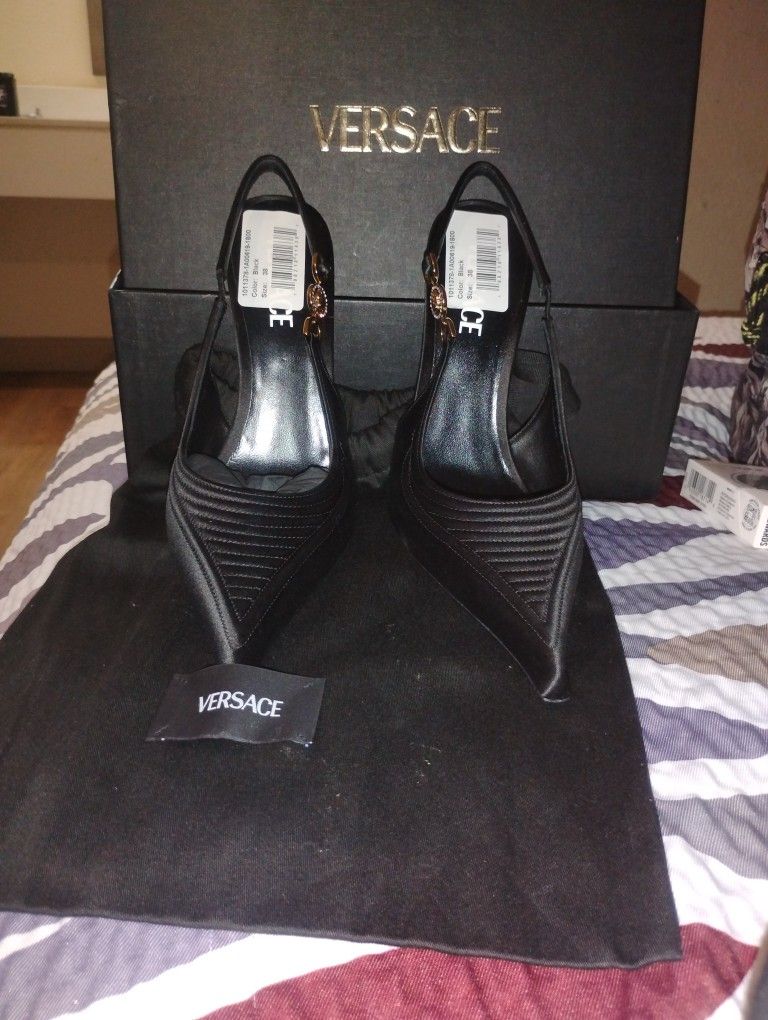 Versace Medusa '95 Corset Pump