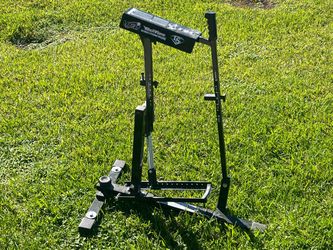 Baseball pitching machine