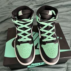 Air Jordan 1 Retro High OG Size10