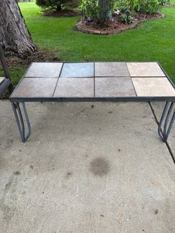 Outdoor metal tile small table