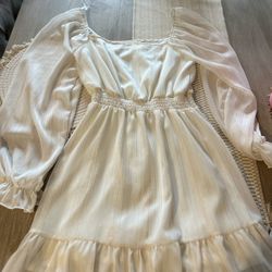 Altar’d State Dress Size M Cream 