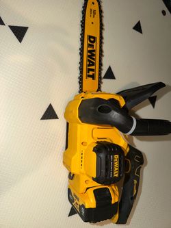 Like New! DEWALT 20V MAX XR 12-Inch Cordless Chainsaw