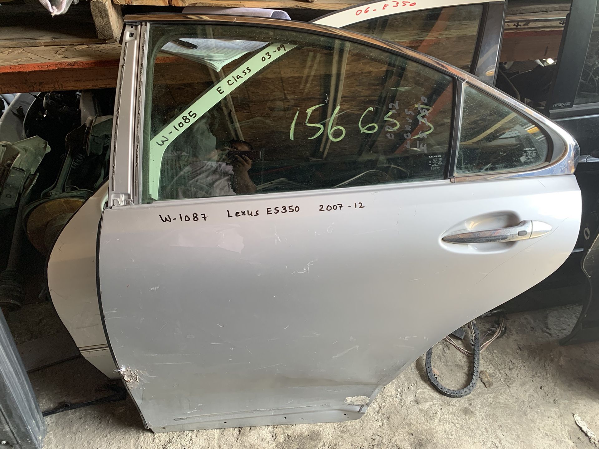 2007-2012 Lexus es350 door rear left side w-1087