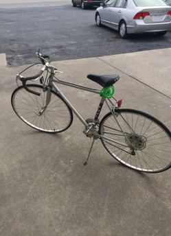 Racing bike Fiji supreme