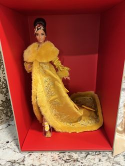 Brand New Barbie Signature Guo Pei Barbie Doll Wearing Golden Yellow Gown 