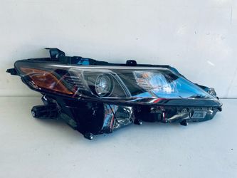 2018-2023 TOYOTA CAMRY RIGHT PASSENGER SIDE HEADLIGHT Be-LED OEM BLACK