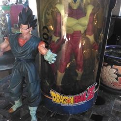 DRAGON BALL Z COLLECTABLES