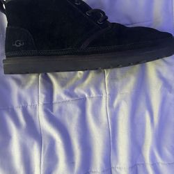 Ugg men Size 10 for 90$ Used Twice