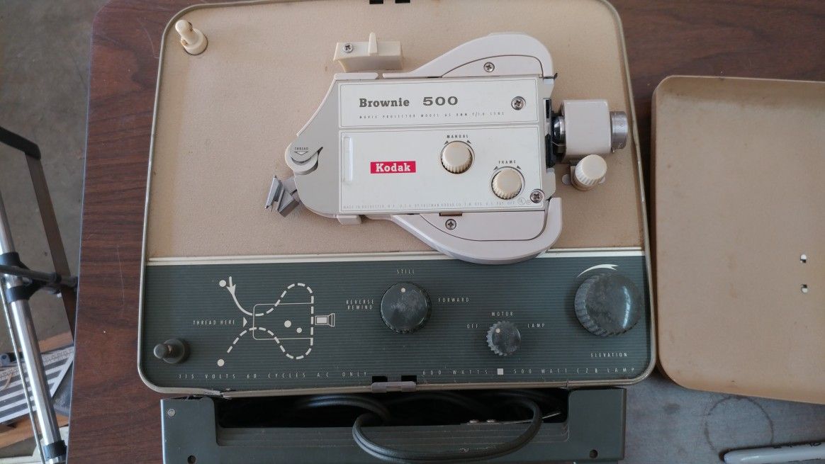 Brownie 500 projector