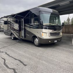2011 Challenger  34’ motorhome